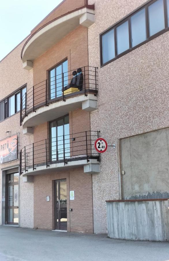 Twin House Apartment Tito Exterior photo